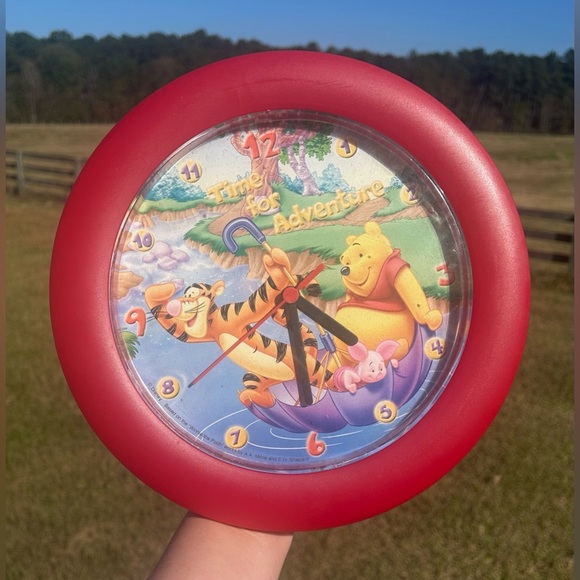 Vintage Winnie The Pooh Wall Clock Analog Nursery Decor Red Tigger Pooh Piglet - Picture 2 of 3